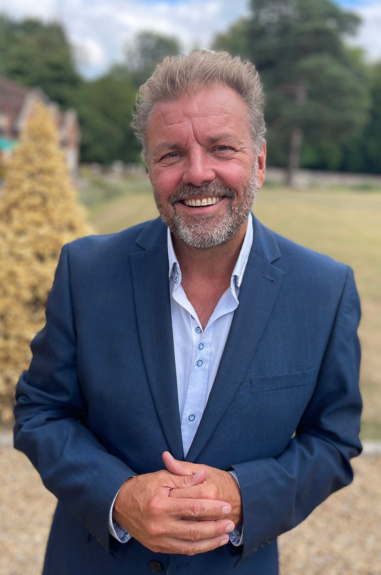 Martin Roberts